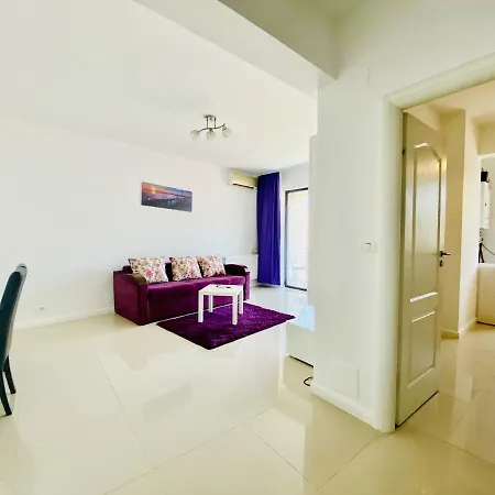 Apartament Marina Holiday C&D *